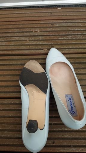 Absatzschuhe Pumps Gennia hellblau  Spain Größe 39  Leder Vintage 