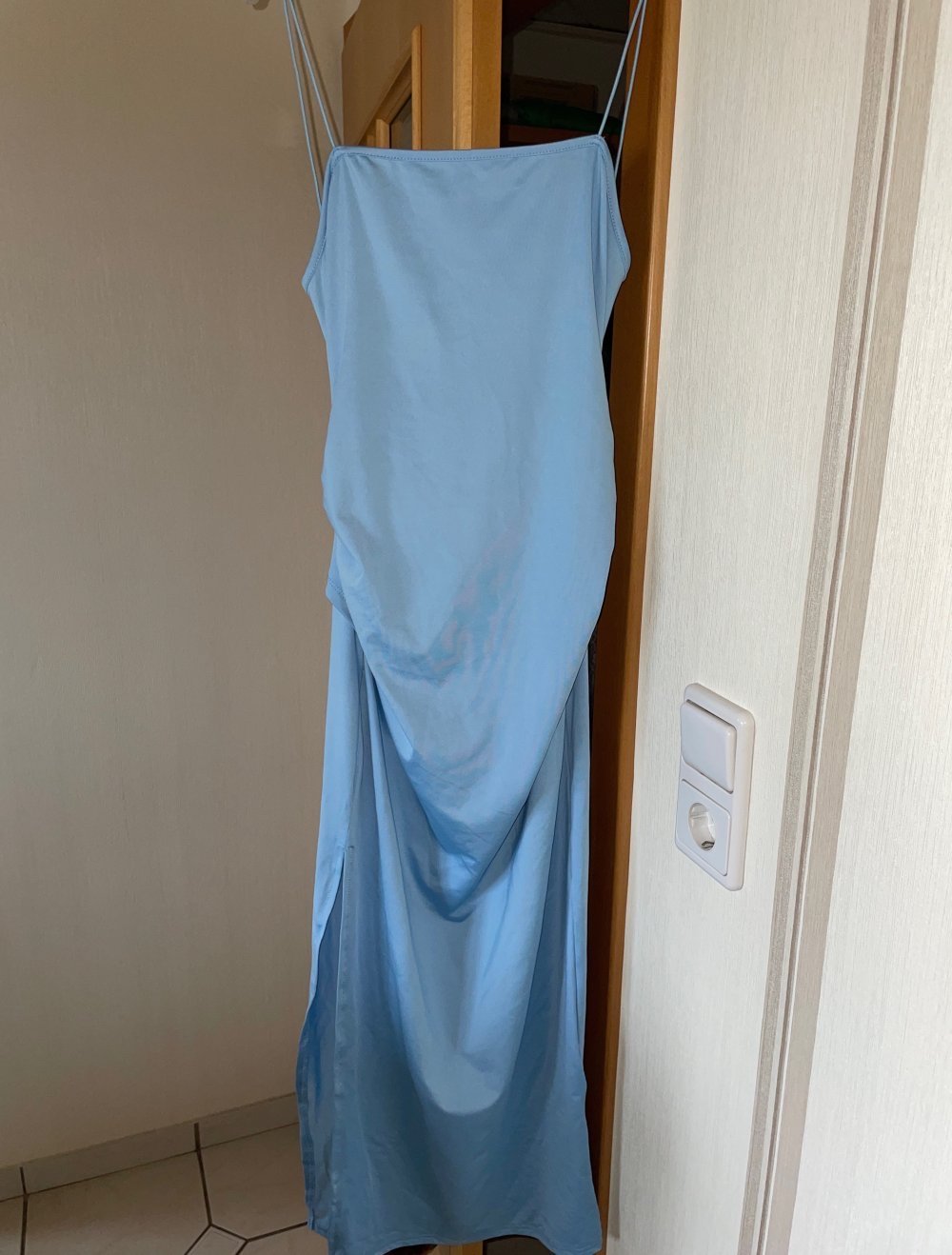 Blaues Kleid