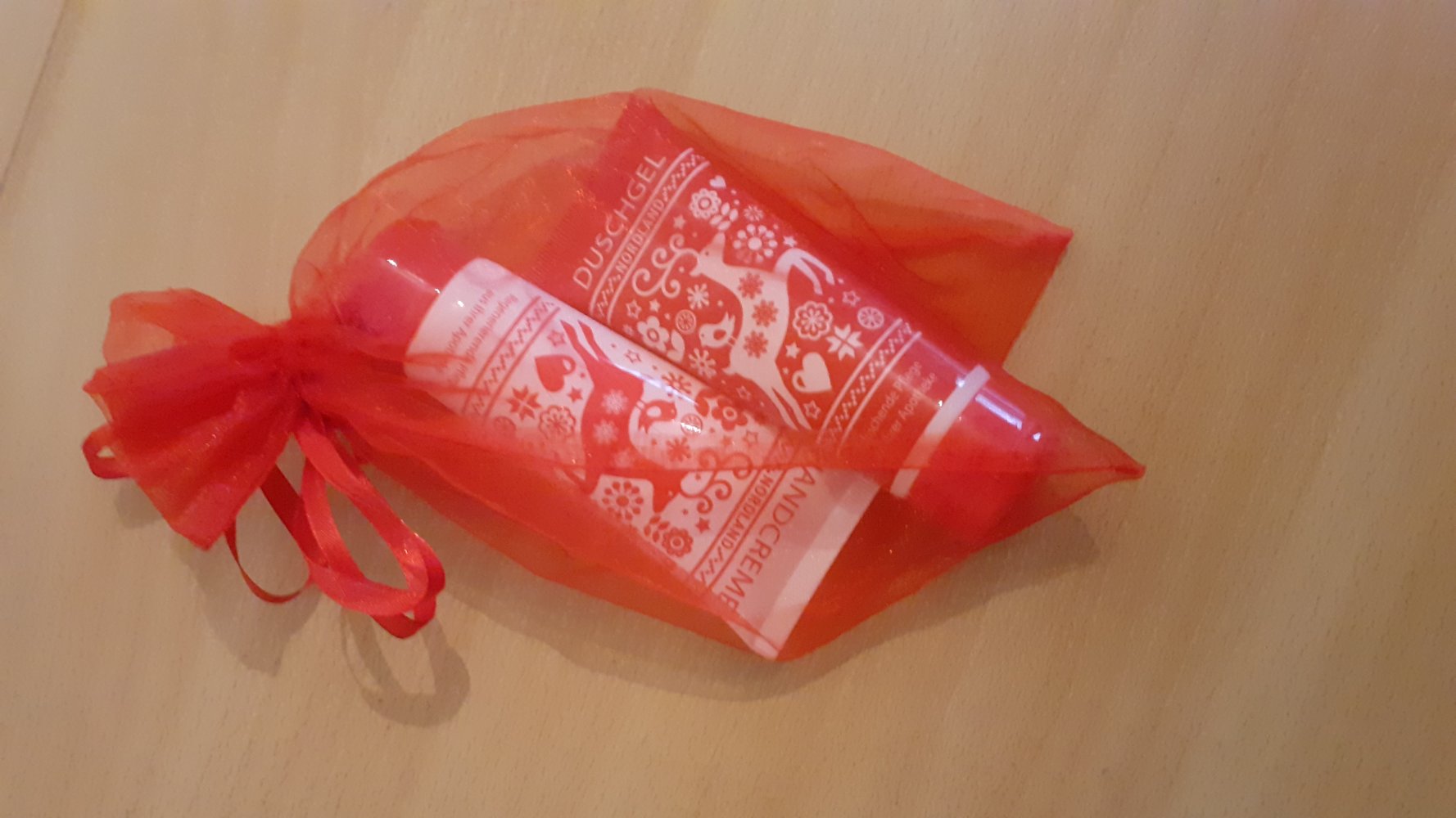 Handcreme + Duschgel Neu