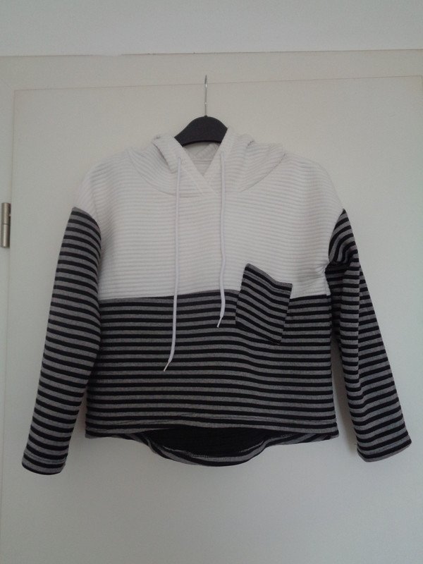 Kapuzenpulli 3/4 arm Gr. 36