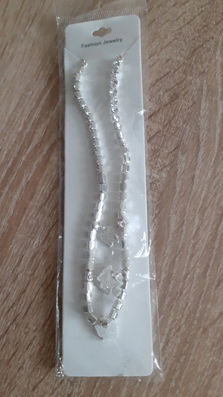 Kette mit Schmetterlingen