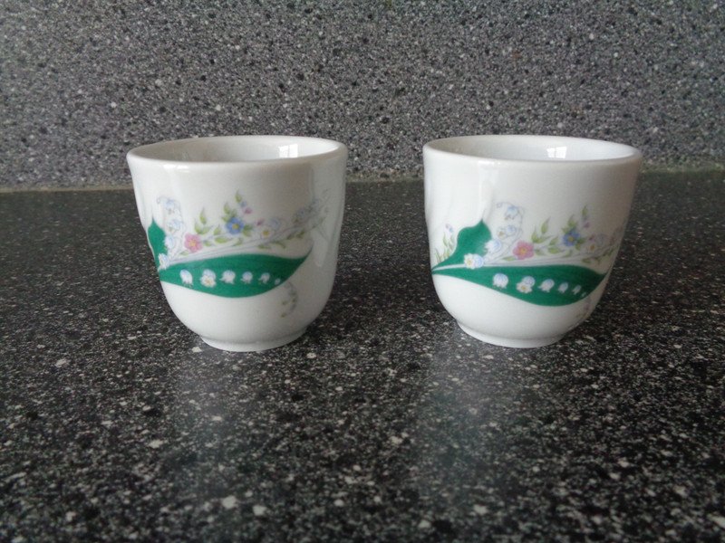 2 Eierbecher