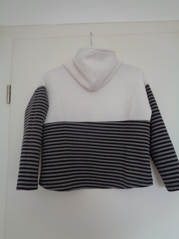 Kapuzenpulli 3/4 arm Gr. 36