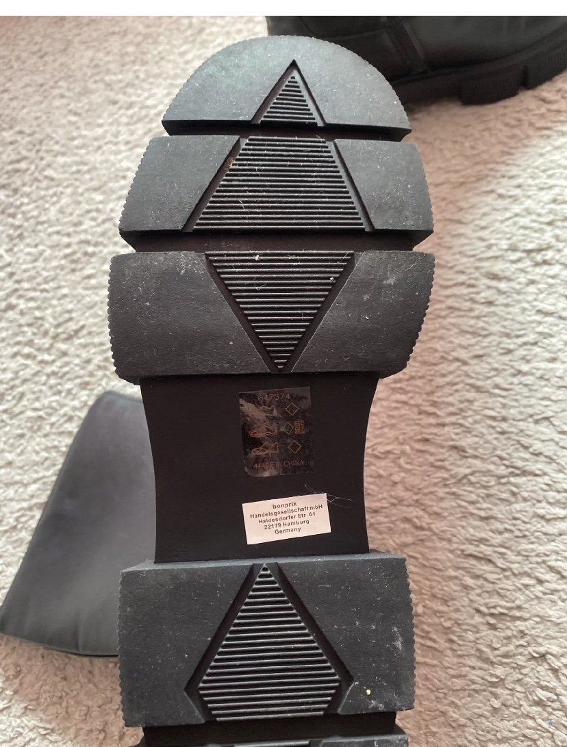 schwarze stiefel