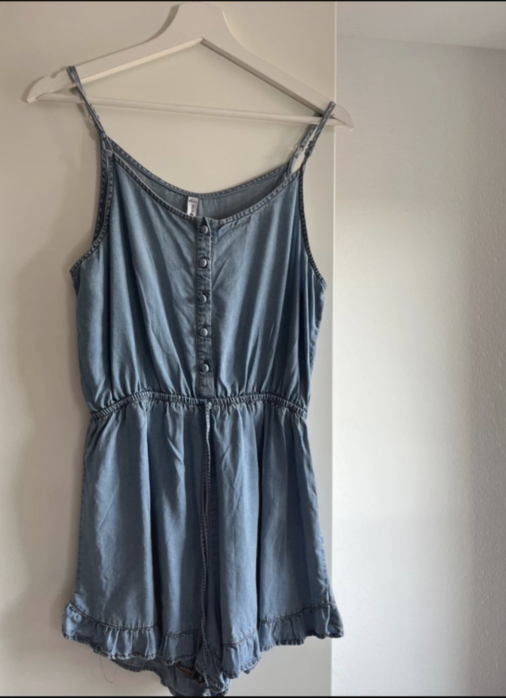 Blauer Jumpsuit