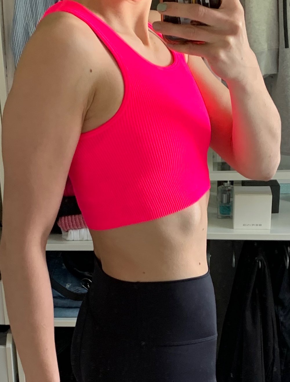 top neu mit Etikett pink bauchfrei