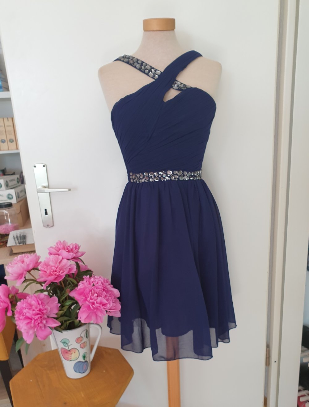 Blaues Chiffonkleid mit Strasssteinen, Abiballkleid, Abschlusskleid, Cocktailkleid