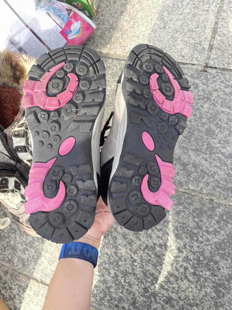 Gute Wanderschuhe Grösse 34