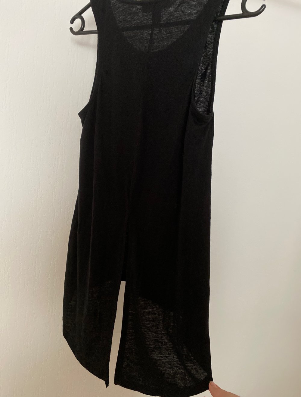 Top in schwarz