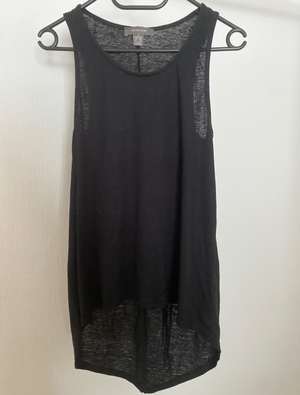 Top in schwarz