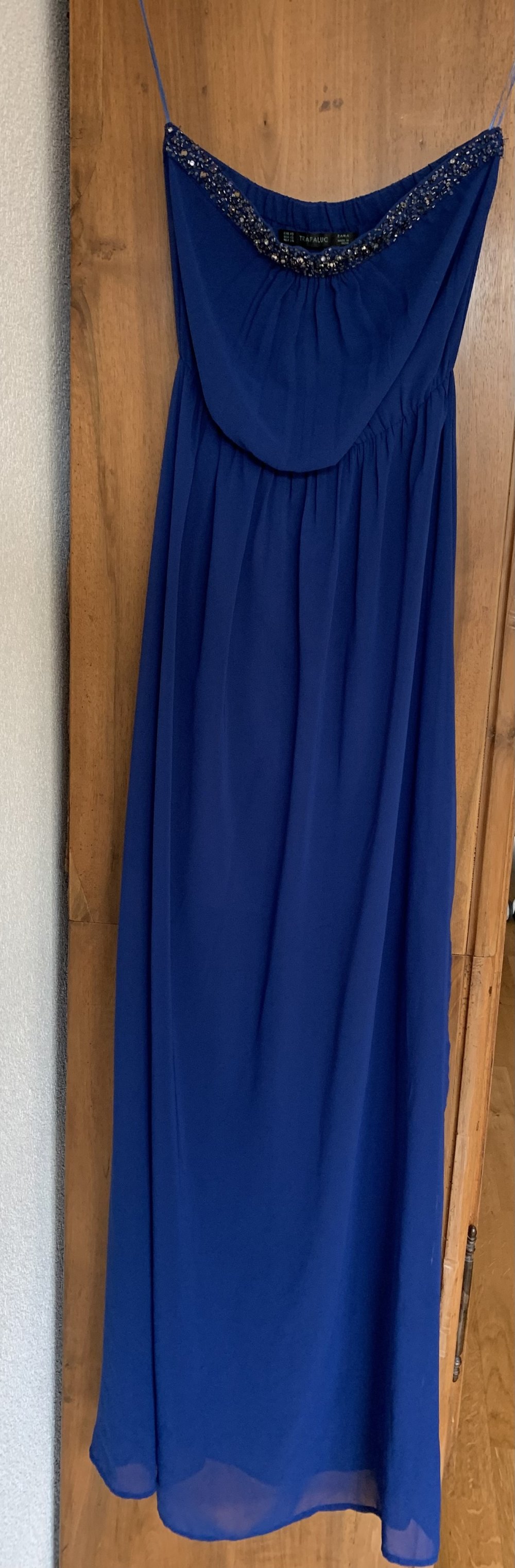Langes Festkleid
