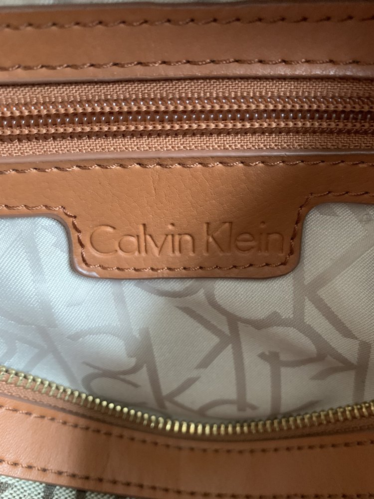 Handtasche