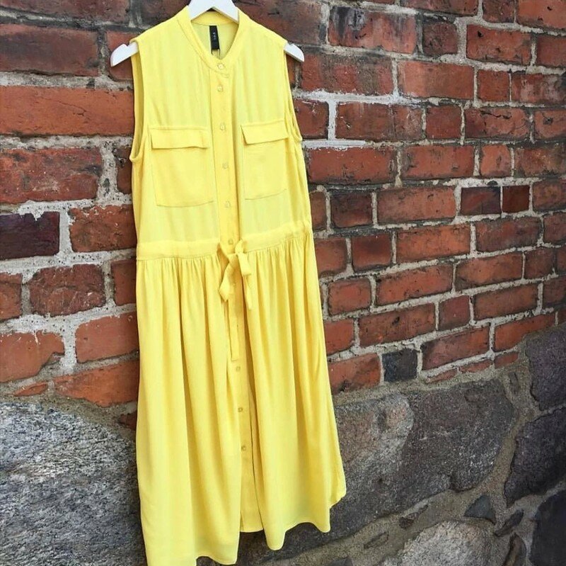Sommerkleid Midikleid YAS Gr. L (40-42) Oversize gelb Viscose Kleid Blusenkleid