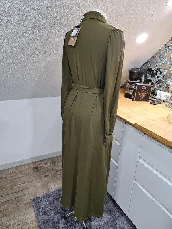 Midikleid Blusenkleid Vero Moda Gr. XS Kleid khaki Viscose