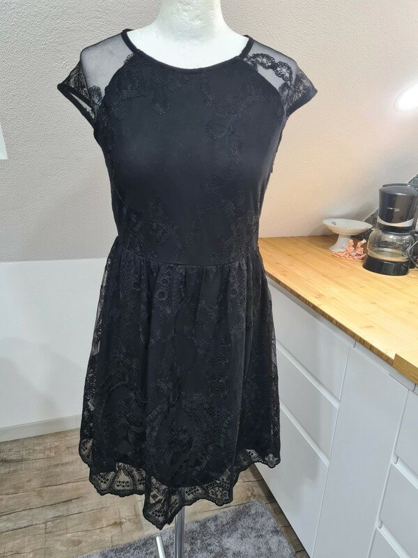 Vero Moda Sommerkleid Minikleid schwarz Gr. 38 (S-M) Kleid Spitze