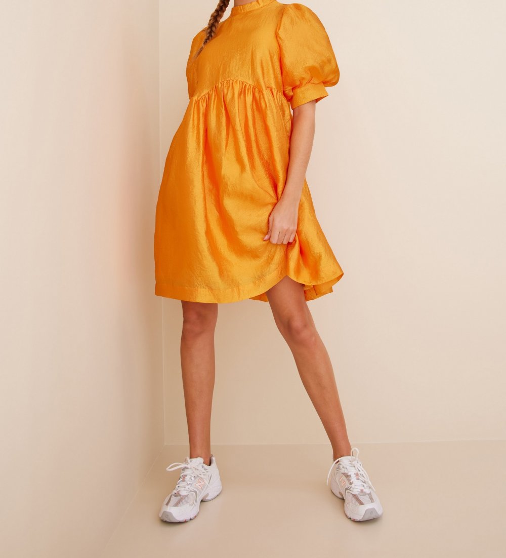 Kleid Ballonarm Gr. M (36-38) Pieces orange Satin