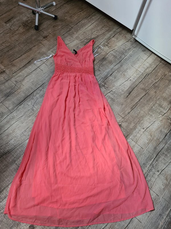 Maxikleid lachs koral, gr 34, Spitzenbordüre ,Vero Moda