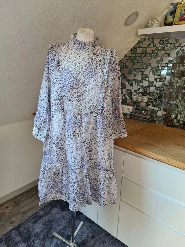 Minikleid Aware Vero Moda weiß mit Blumenprint Gr. M Neu Kleid Baumwolle