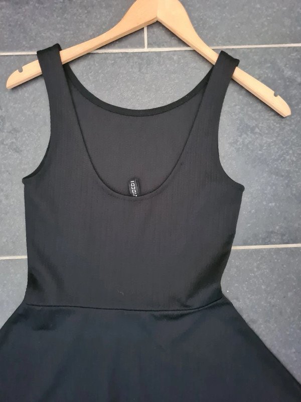 Minikleid schwarz bügelfrei Gr. 32 Sommerkleid H&M