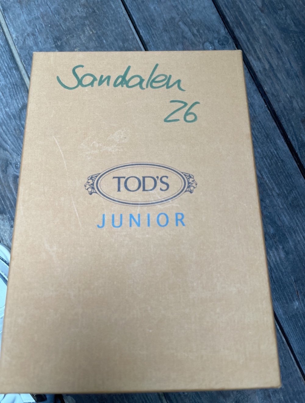 Tod’s Sandalen gr 26 weiß mit Lackschleife Mädchen Sommerschuhe