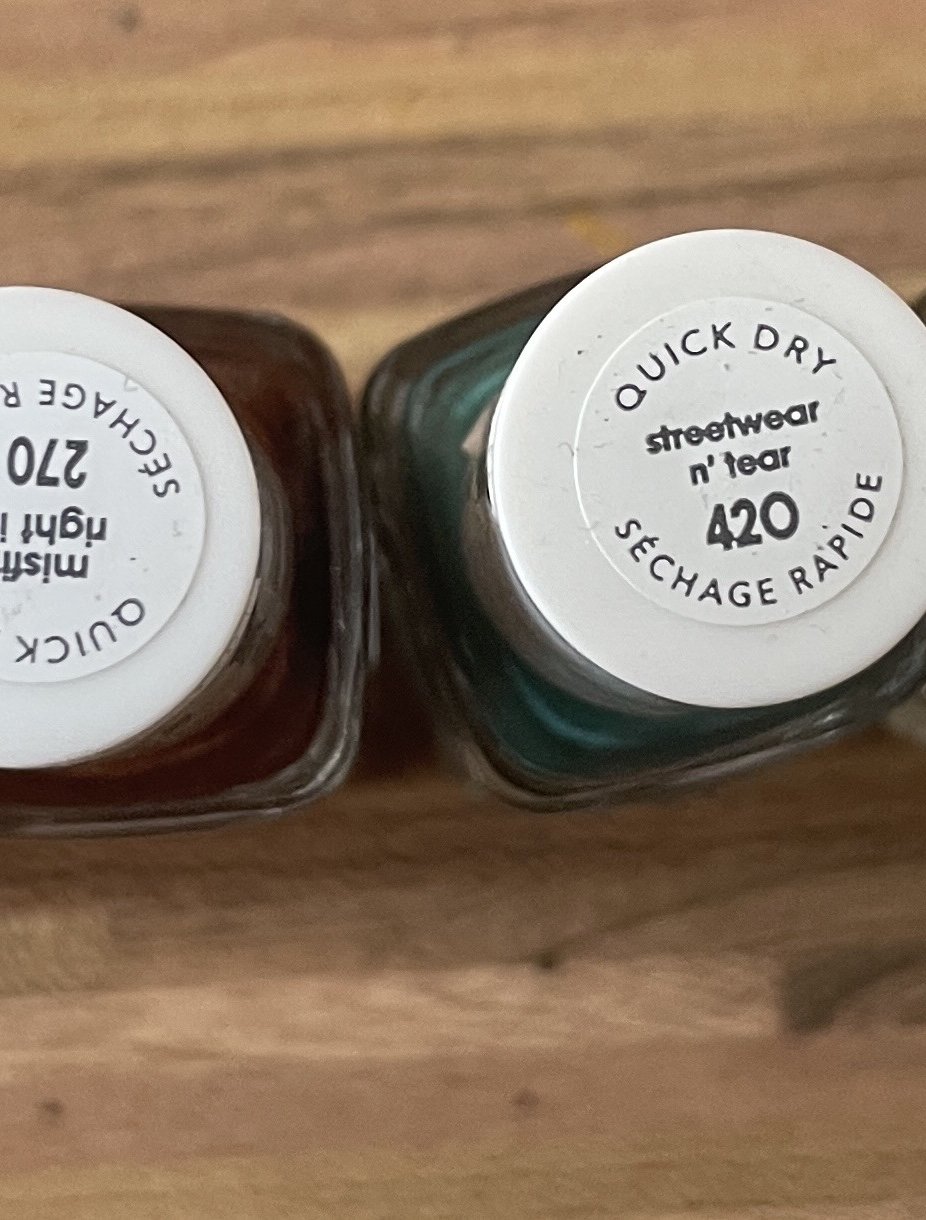 essie exoressie nagelneu