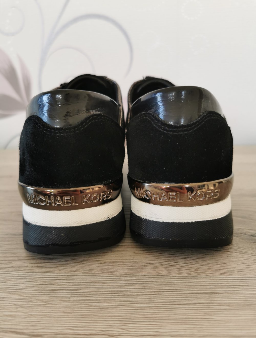 Michael Kors Schuhe | Sneaker | Trainers Gr. 38,5 schwarz mit Silber Gummibund Mk