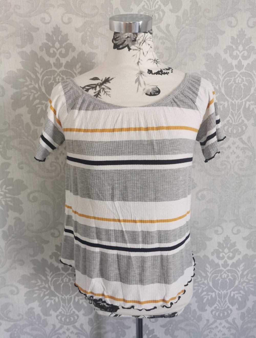 Clockhouse Cropped Tshirt Gr. S Carmen Ausschnitt gestreift stretchig