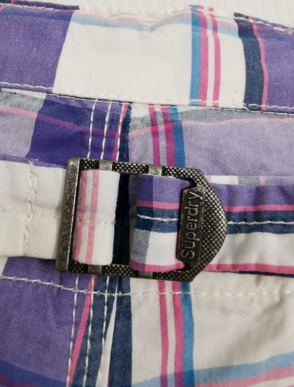 Superdry Shorts | kurze Hose Gr. S/M lila kariert Neu mit Etikett