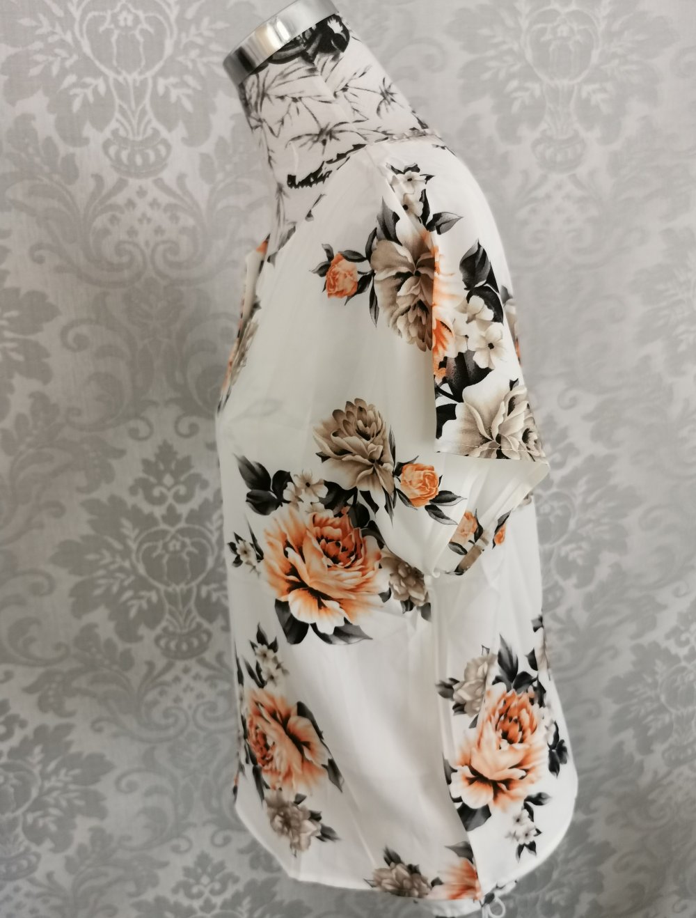 Shein Tshirt Blusenshirt Gr. M Blumen Print Neu