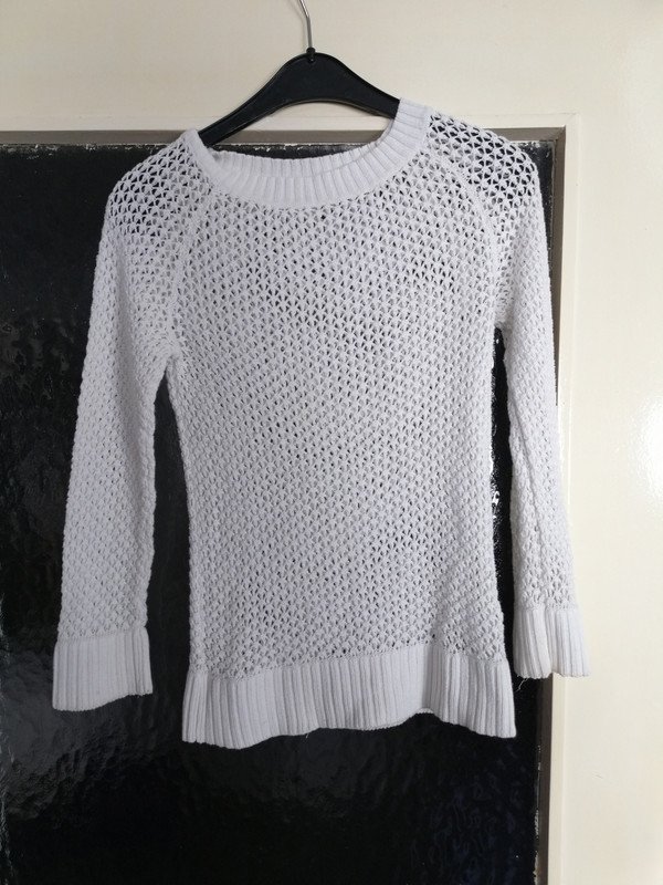 Weißer dünner Pulli - Gr. 134/140 - Yigga