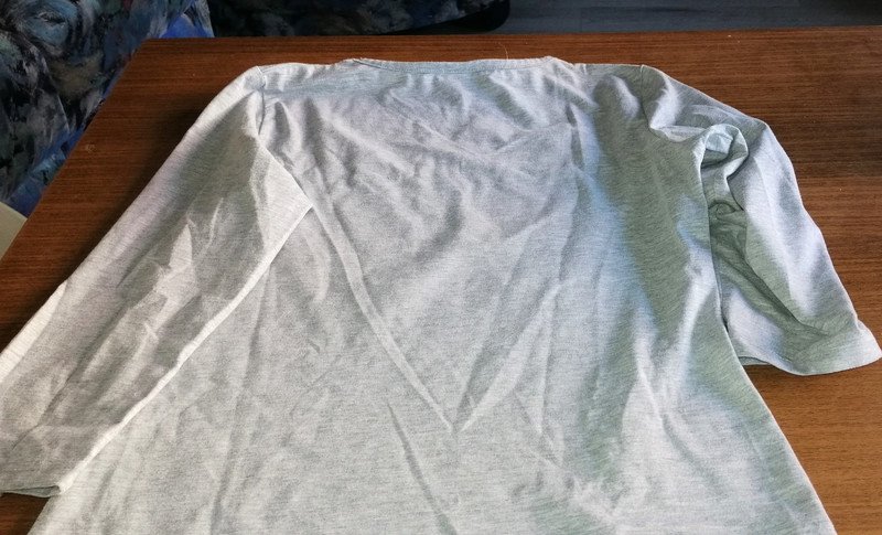 Graues Langarmshirt mit Aufdruck - Gr. 170/176 von outfit