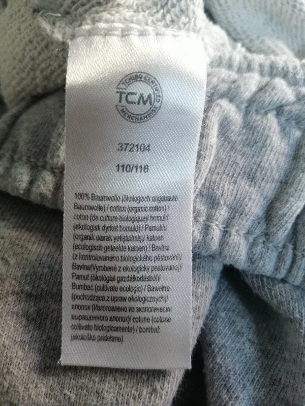 Graue Shorts- Gr. 110/116 - TCM