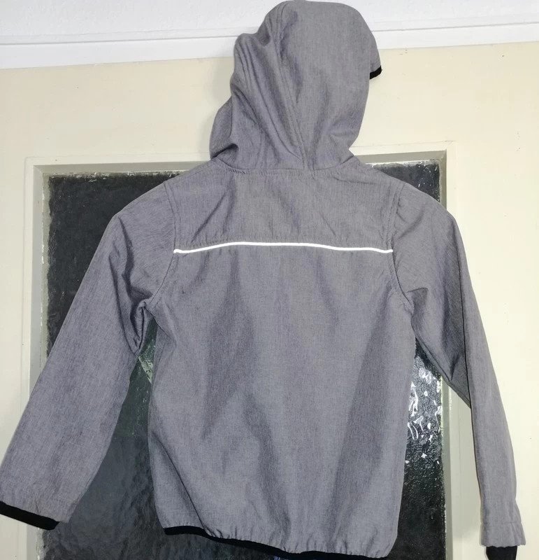 Graue Jacke - Gr. 128 - Y-F-K