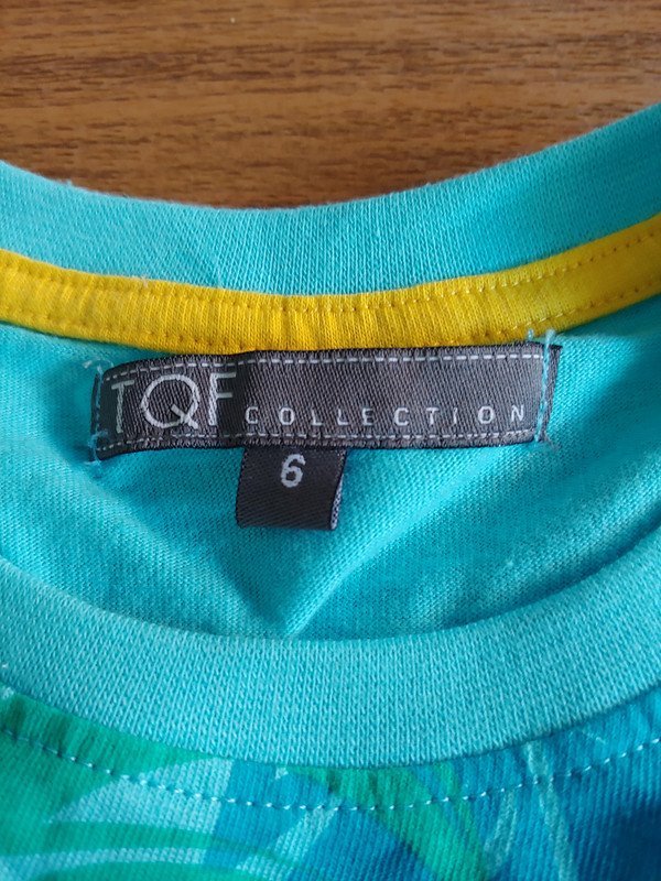 Shirt türkise - Gr. 110/116 - TQF - neuwertig