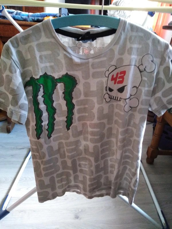 Graues Shirt mit Aufdruck - Gr. 134/140 - 10