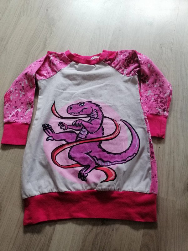 Oberteil ? - pink mit Aufdruck Drache - Gr. 104
