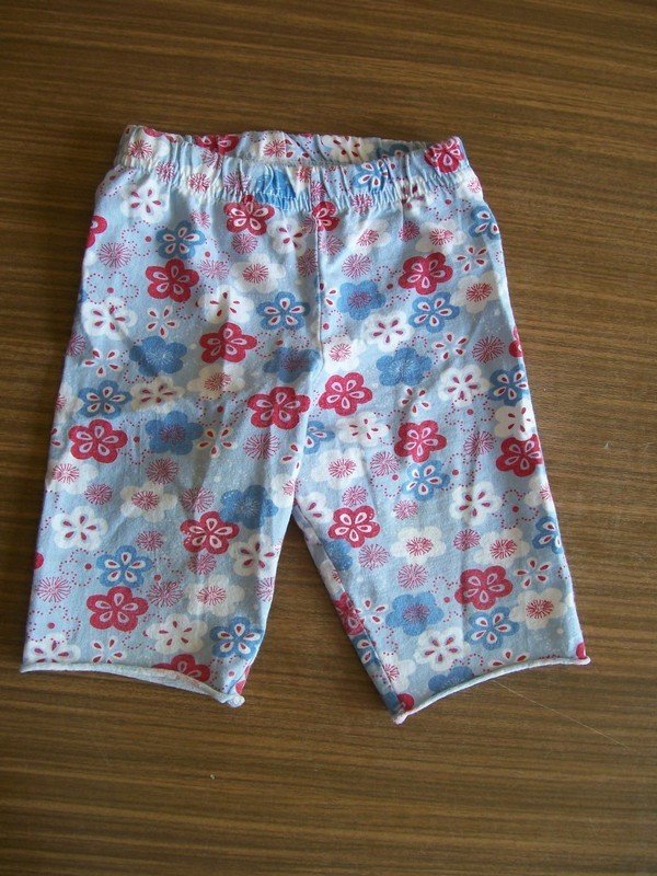 Bunte kurze Hose - Leggings - Gr. 98  - Blumenmuster