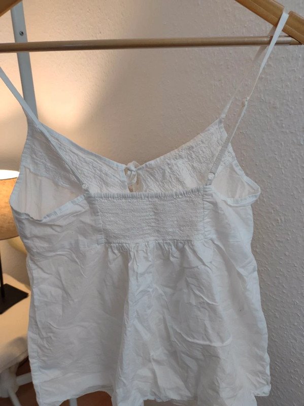 Umspieltes Sommer-Top