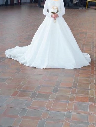 Hochzeitkleid 2023