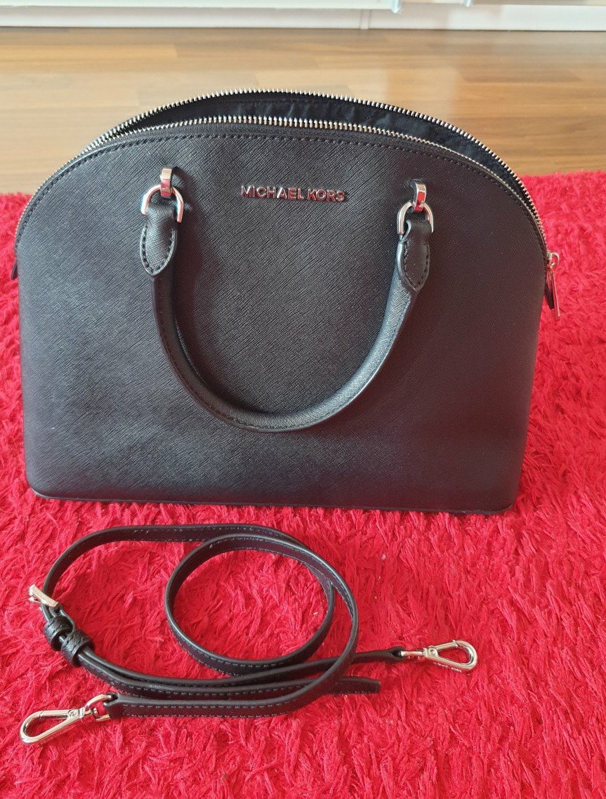 Michael Kors Handtasche schwarz NEU