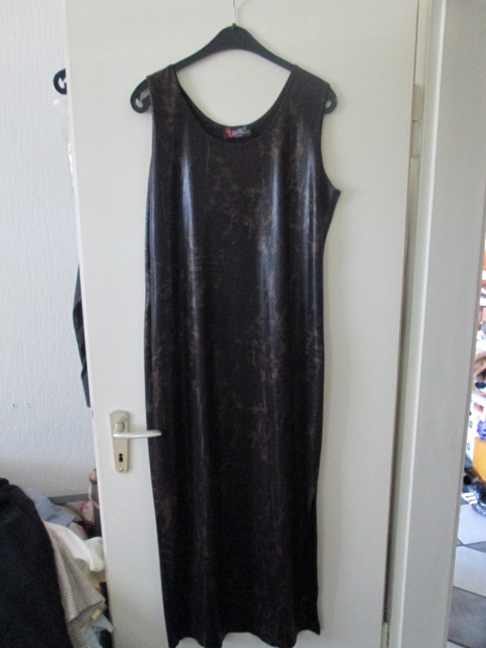 braunes Maxikleid