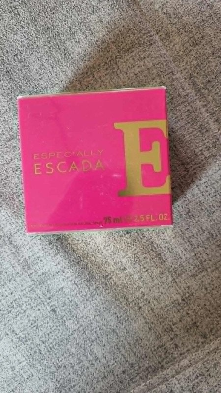 Especially Escada 75 ml / Eau De Parfum / Vaporisateur Natural Sp