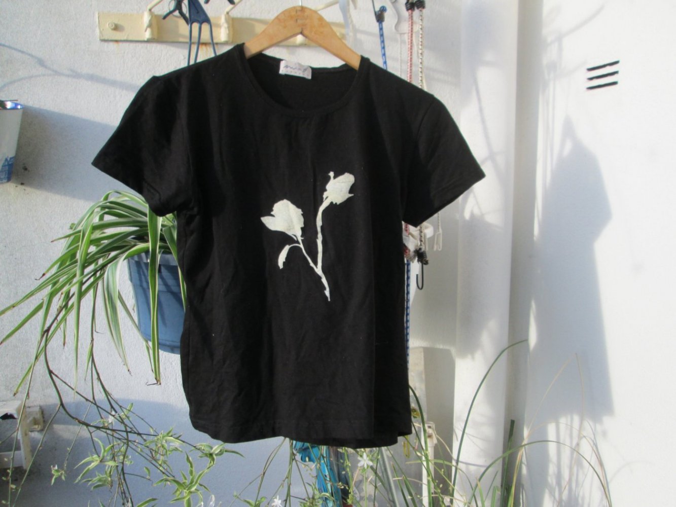 schwarzes T-Shirt
