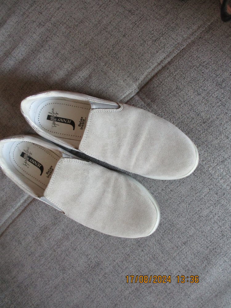grau/silber Wildleder-Slipper von Jenny Größe 39