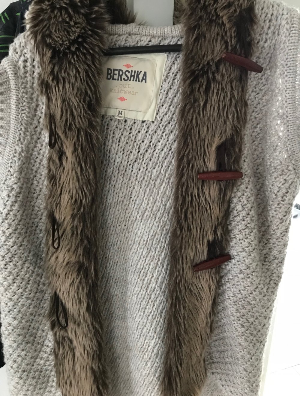 Kuschelige Bershka-Weste, Gr. M
