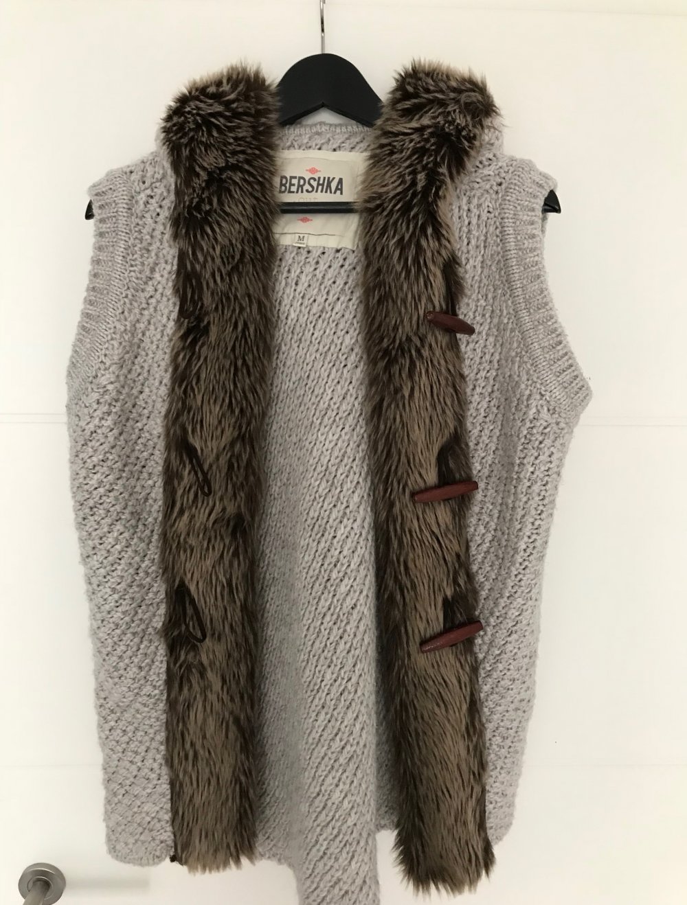 Kuschelige Bershka-Weste, Gr. M