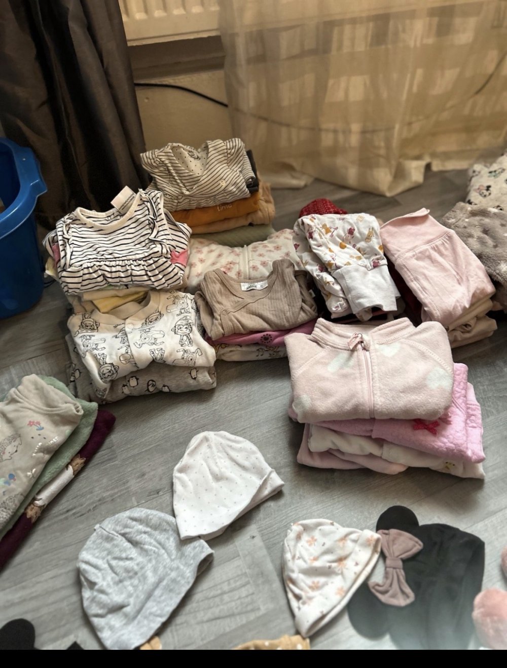 Mädchensachen als Paket