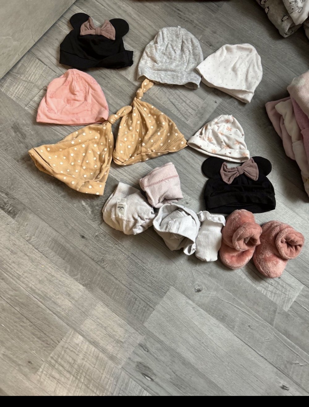 Mädchensachen als Paket