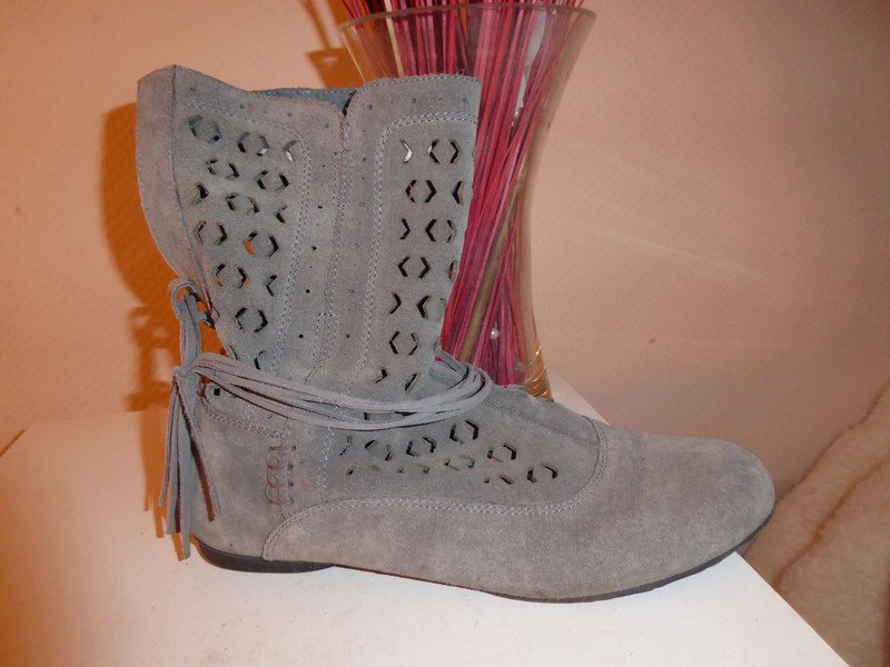 Damen echtes Leder Stiefelette grau Gr. 42 Wildleder Stiefel 120 €