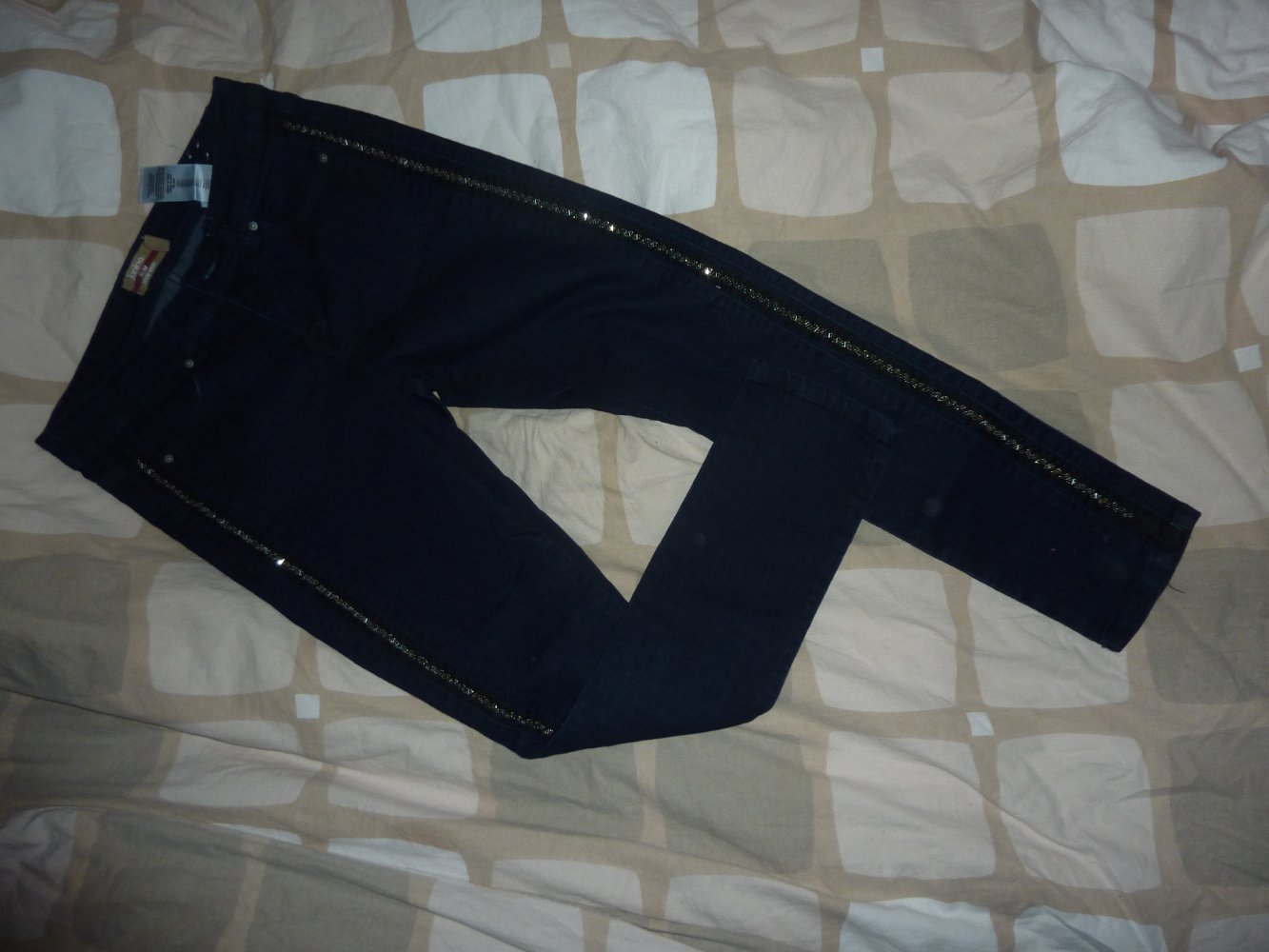 Damen Jeans 40 M dunkel blau Slim Röhre Röhrenjeans mit Perlen